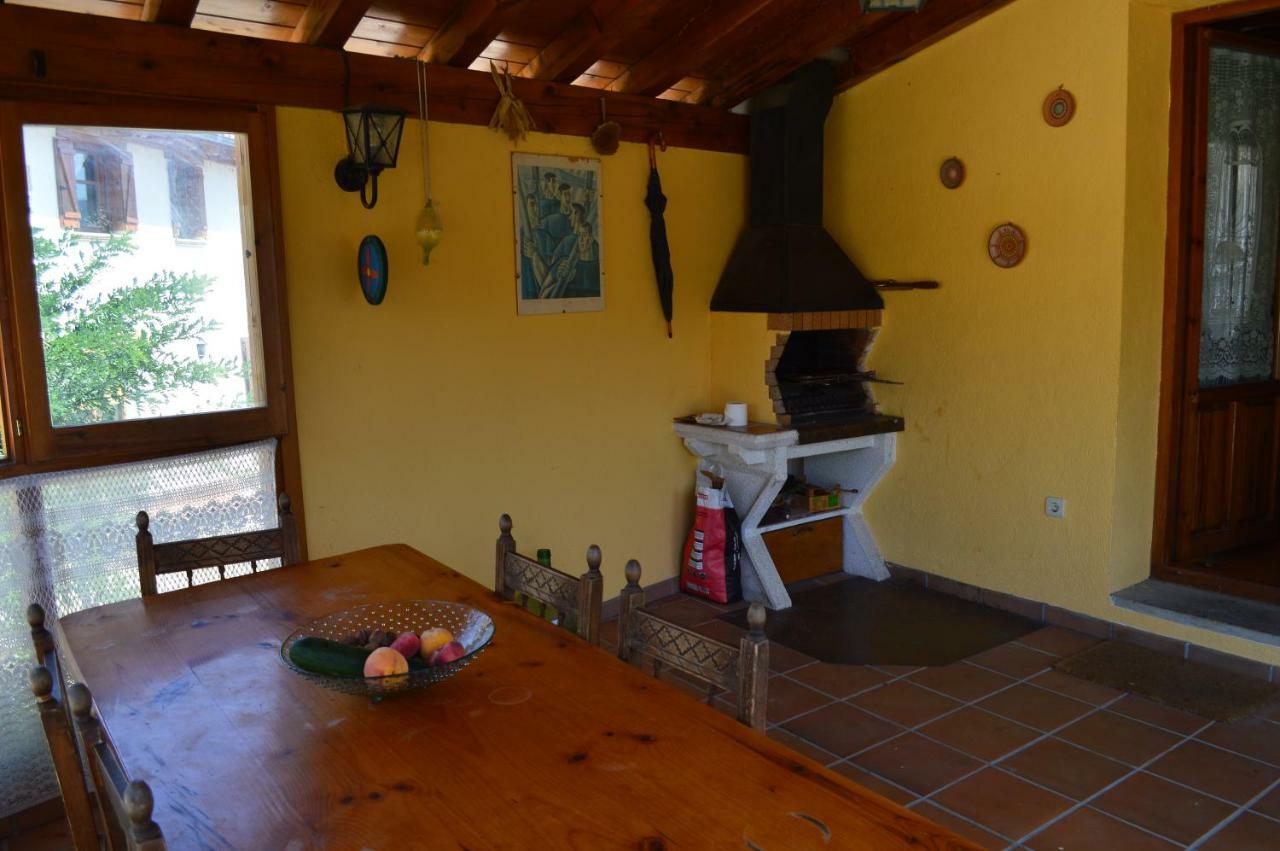Altikarra I Guest House Undiano Bagian luar foto